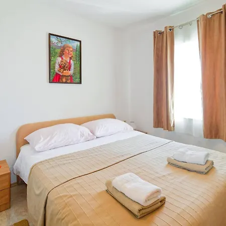 Ana-rapavel Apartment